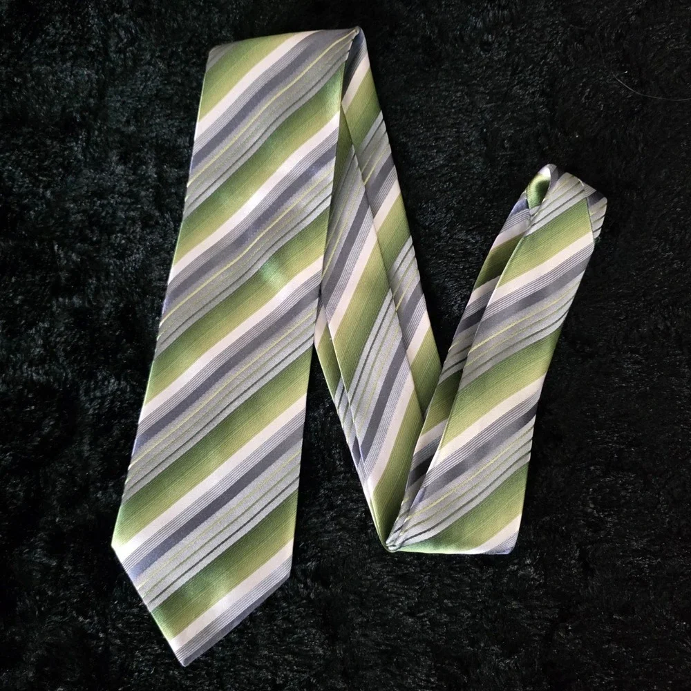 Geoffrey Beene‎ Striped 100% Silk Tie Handmade Green Gray White Mens Formal Wear